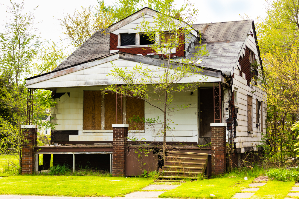 Sell Your Fixer Upper Fast Without Costly Repairs